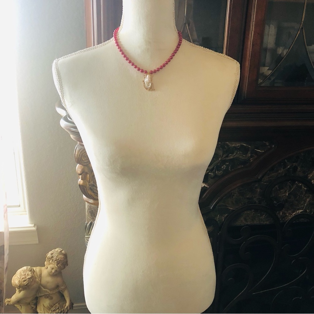 Handcrafted repurpose baroque pearl medallion pendant Czech glass Pearl necklace - Picture 9 of 13